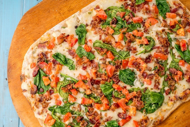 i Fratelli Pizza debuts in Fort Worth with specialty pies and more