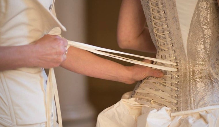 Event Spotlight: Dark Garden's Corset-Lacing 101