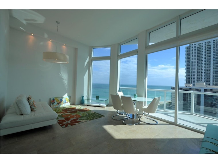 Renting in Miami Beach: What will $2,900 get you?