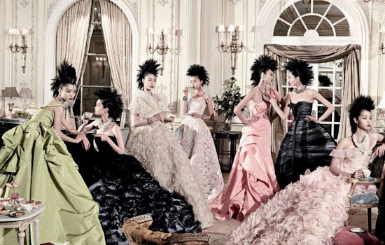 Oscar De La Renta Retrospective Opens This Weekend At De Young