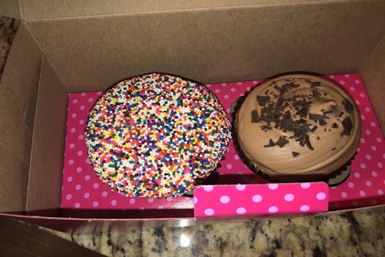 Smallcakes brings cupcakes and ice cream to University City
