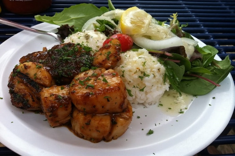 Fresh favorites: Top 3 spots for seafood in Ocean City