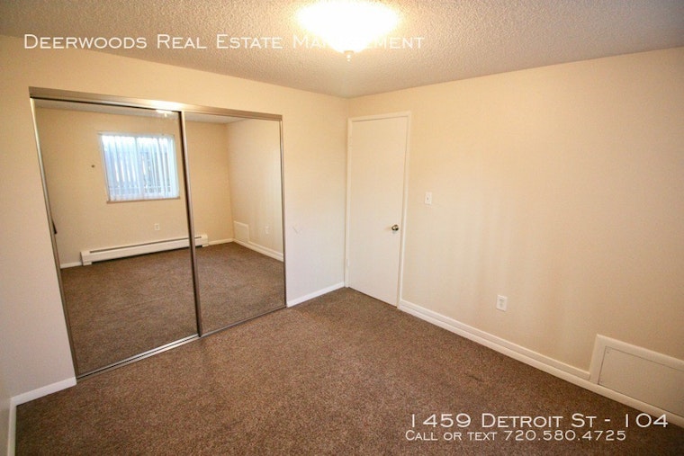 What's the cheapest rental available in Congress Park, right now?
