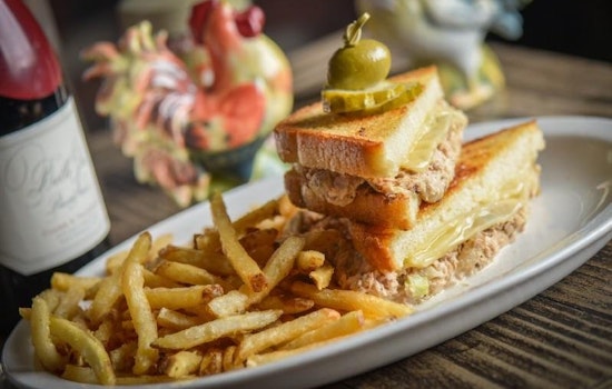 The 5 best dive bars in Phoenix