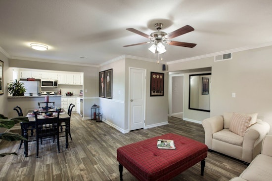 Check out today's cheapest rentals in Deer Valley, Phoenix