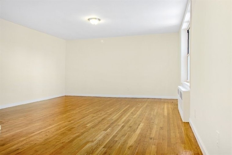 The cheapest apartment rentals in Flushing, right now
