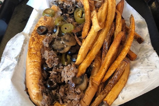 Stevie D’s Cheesesteak makes Mansfield debut