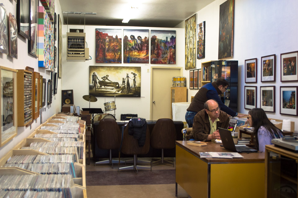 Record Store 'Noise' Brings Vinyl, Live Jazz And Art To The Outer