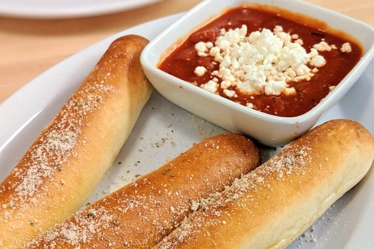 The Little Meatball brings pizza and more to Lincoln Park