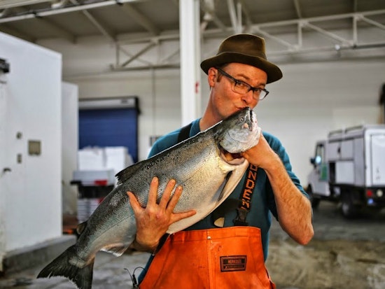 Sea Forager Tours Teach People About Edible Urban Sea Life