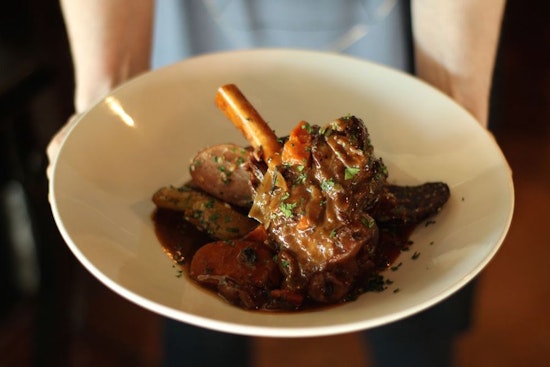 Burgers, brews and bites: Your guide to the 5 top spots in Anaheim Hills