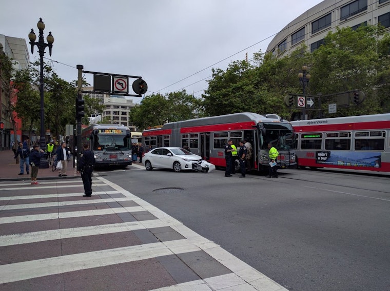 7th & Market Crash Stalls Market Street Transit