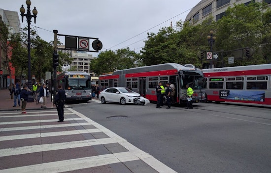 7th & Market Crash Stalls Market Street Transit