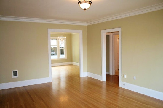 The cheapest apartment rentals in Broadway, right now