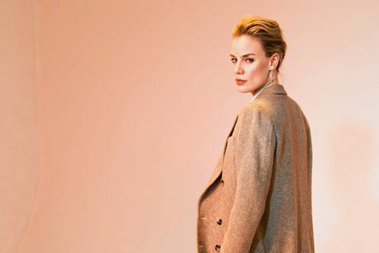 Watson Ellis makes Chelsea debut, with bespoke clothing and more
