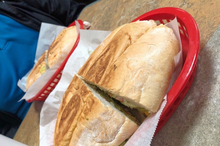 Brays Oaks gets a new Mexican eatery: Tortas Las Llardas