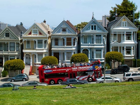Stanley Roberts: Tour Buses Driving Past Alamo Square Are Behaving Badly