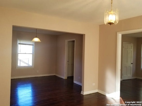 What's the cheapest rental available in Mahncke Park, right now?