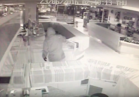 2 Suspects Arrested In $500K-Plus Union Square Jewelry Store Heist