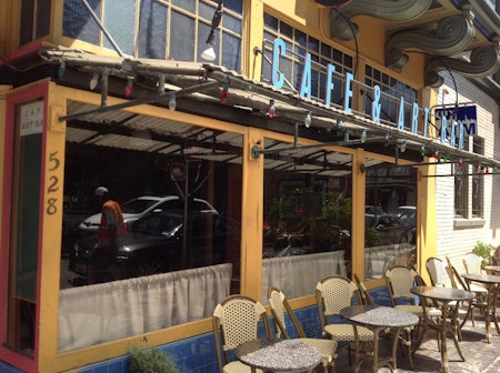 Momi Toby's To Close, New Champagne Bar 'The Riddler' Moving In
