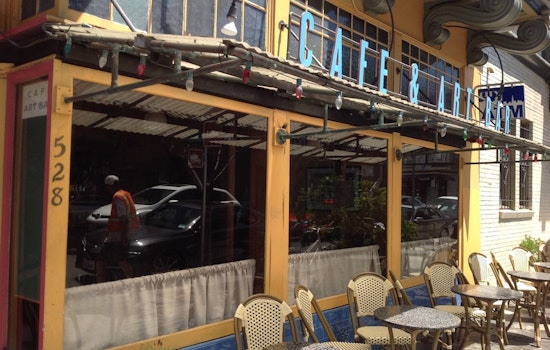 Momi Toby's To Close, New Champagne Bar 'The Riddler' Moving In