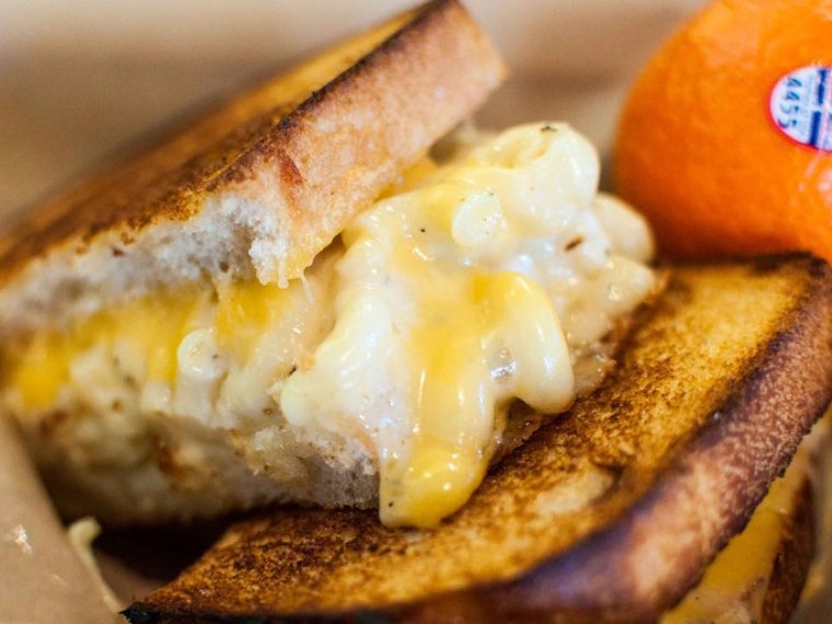 American Grilled Cheese Kitchen Launches Weekly Fundraisers For Local Nonprofits