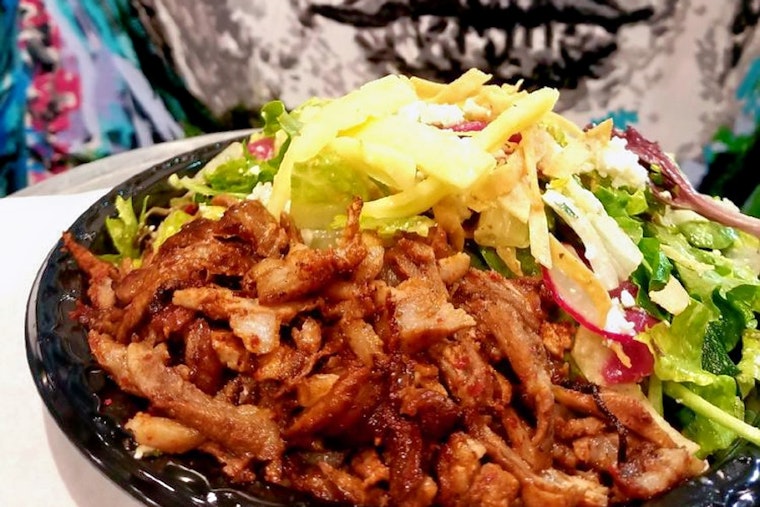 La Esquina brings Mexican fare to Palms