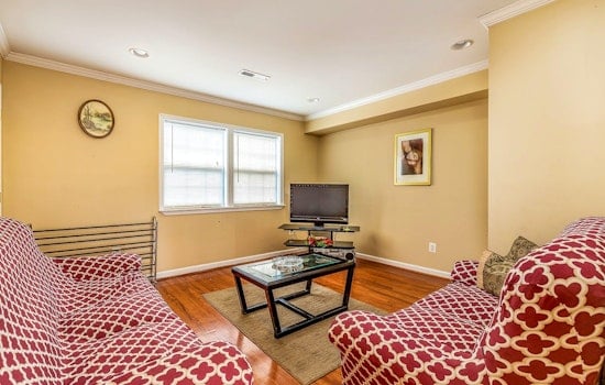 The cheapest apartment rentals in Capitol Hill, right now