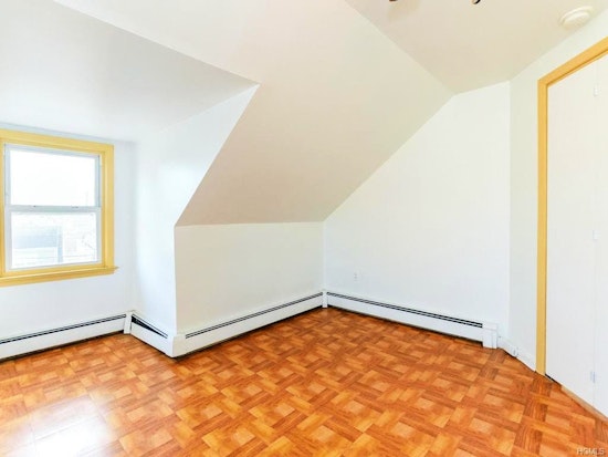 Check out today's cheapest rentals in Yonkers