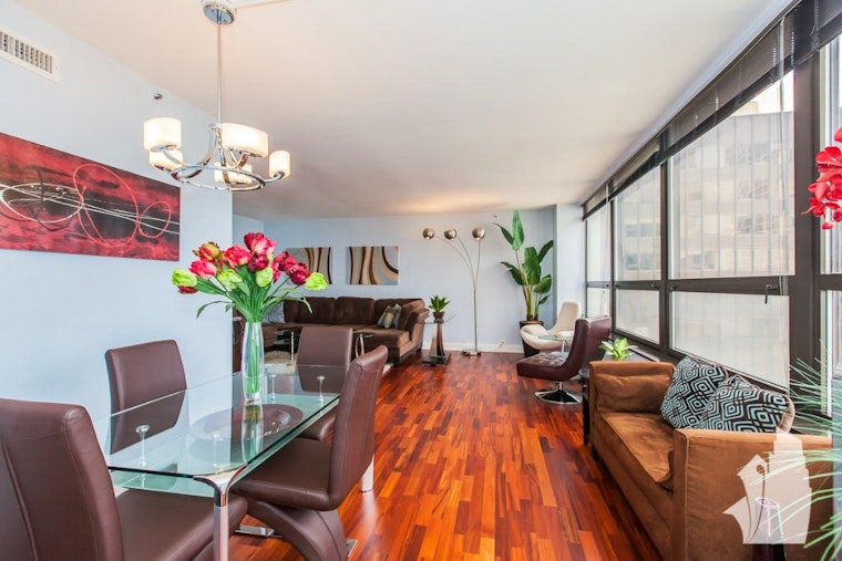 Renting in Chicago: What will $2,300 get you?