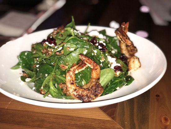 New traditional American sports bar Walk-On's Bistreaux & Bar opens its doors in Irving