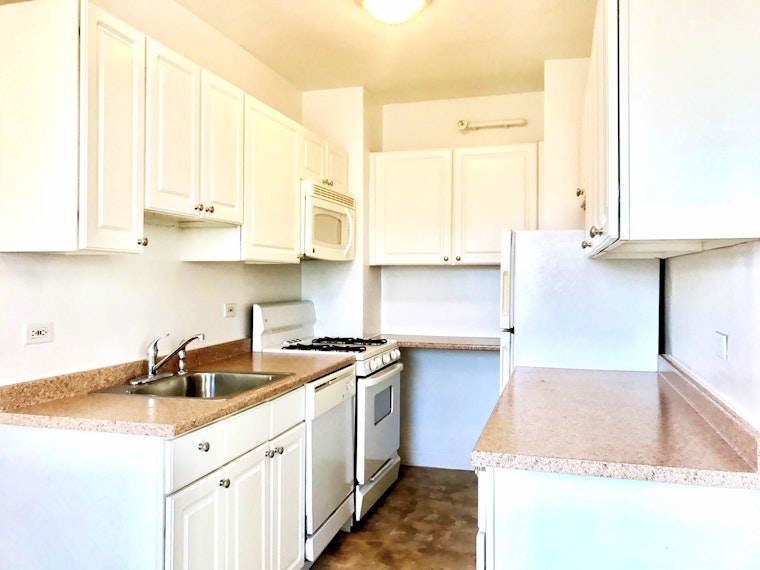 What will $1,300 rent you in Chicago, right now?