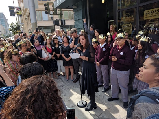 826 Valencia Seeks Scores Of New Volunteers For After-School Tutoring