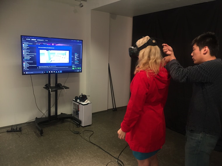 'Urban Safari' Debuts Pop-Up Virtual Reality Arcade On Market Street