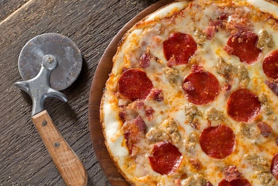 Top pizza choices in Santa Ana for takeout and dining in