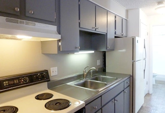 The cheapest apartment rentals in Congress Park, right now