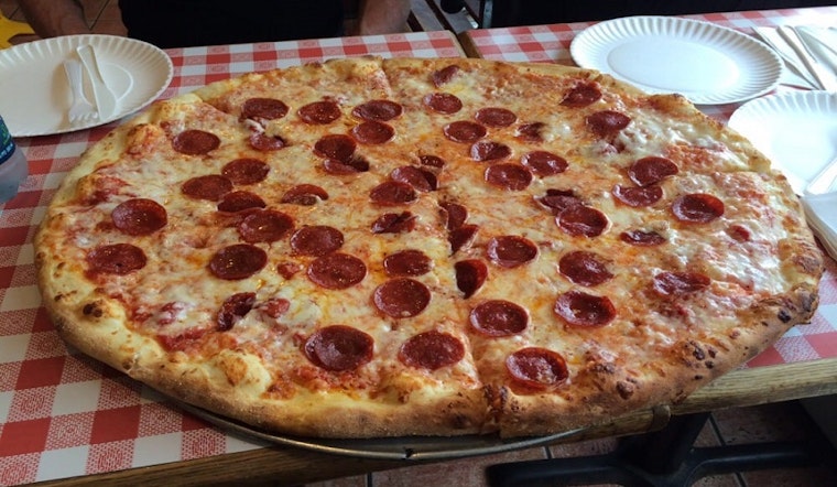 Top pizza choices in Manchester for takeout and dining in