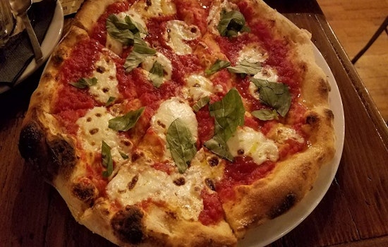 Top pizza choices in Easton for takeout and dining in