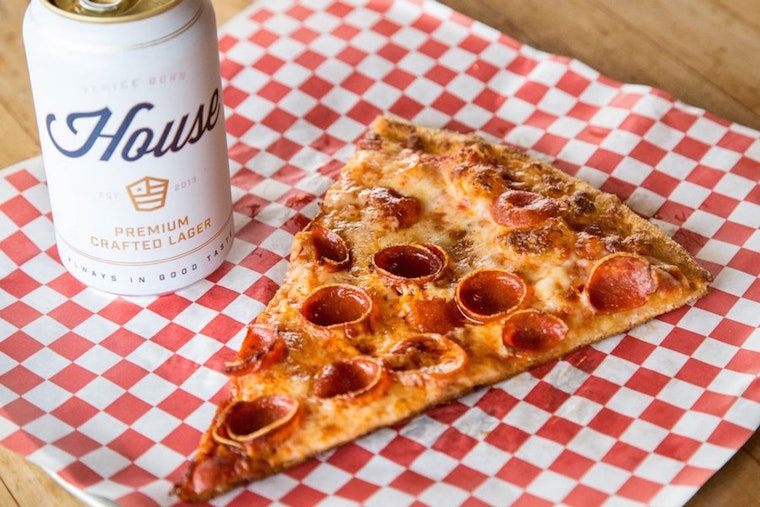Top pizza choices in Newport Beach for takeout and dining in