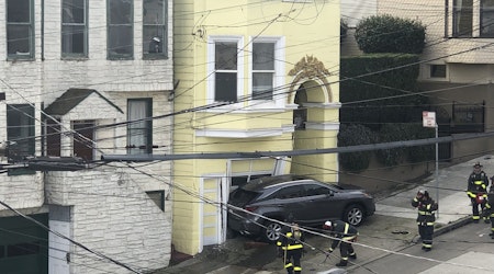Car crash into building leads to gas leak, evacuation in North Beach