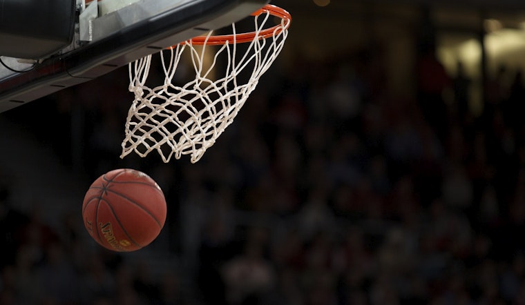 From house cardio to a Hawks game: Chicago's top 4 fitness and sporting events