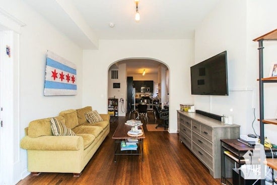 Renting in Lakeview: What will $1,900 get you?