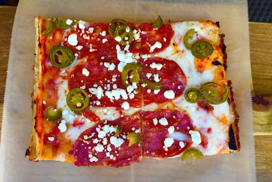 Top pizza choices in Huntington Beach for takeout and dining in
