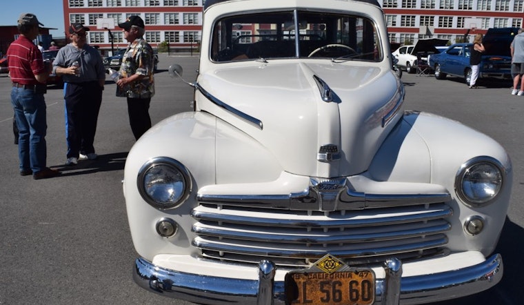 Lincoln High Alumni Talk Growing Up In The Sunset, Vintage Cars
