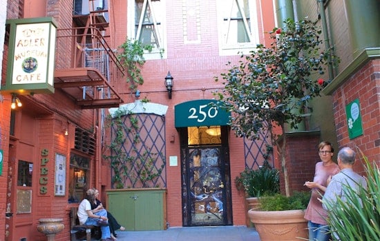 RIP: Richard 'Specs' Simmons, Beloved North Beach Bar Owner