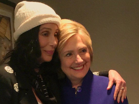 Cher To Host Hillary Clinton Fundraiser At Oasis This Weekend