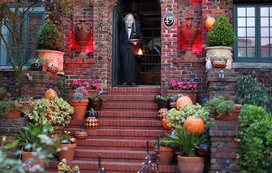 Ghosts, Goblins & Presidential Graveyards: Touring The Castro's Spookiest Halloween Displays