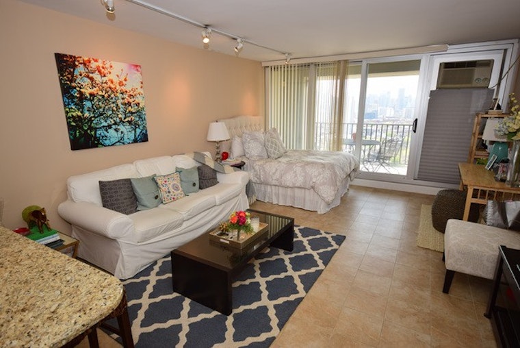 What does $1,600 rent you in Lincoln Park, today?