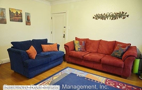 What will $800 rent you in Murray Hill, right now?