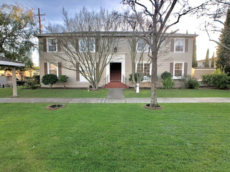 What will $2,200 rent you in Alameda, right now?